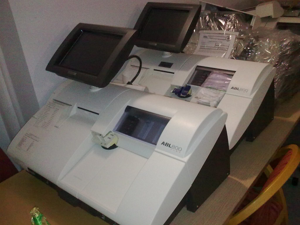 ABL 800 - GASOMETRY: and AVL series: used but working. Also MYTHIC 18